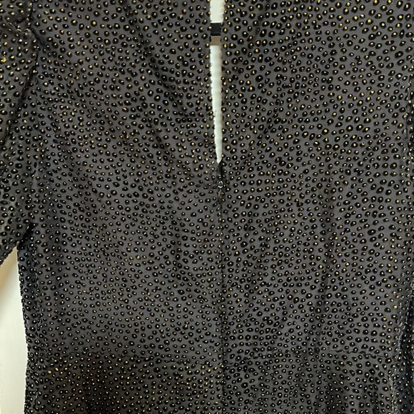 A Loves A Black Dress - Picture 6 of 9